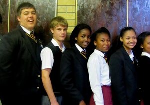 Academia vaar goed by  Taalbonanza